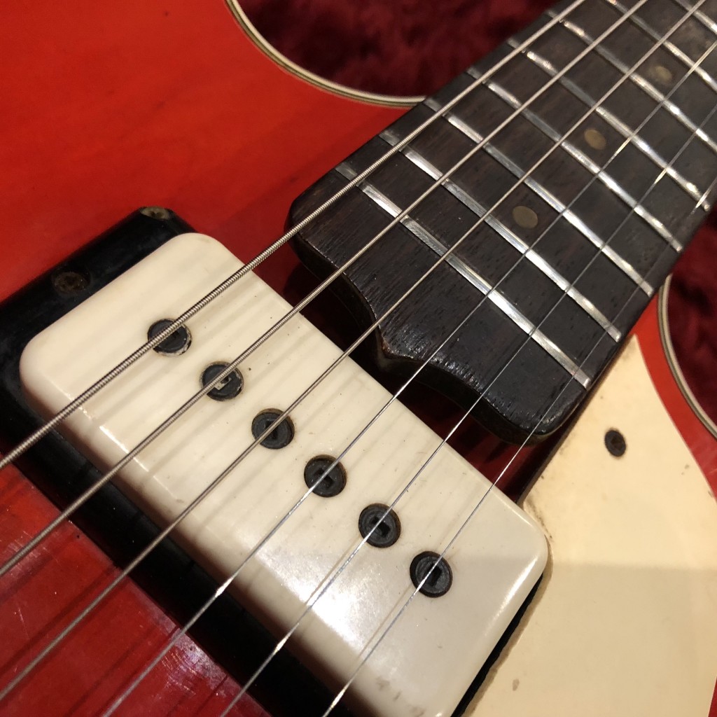 4EB22BD0-3800-4BA1-B88F-31E8AC8BADC5