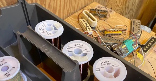 ビザールギターPUの断線と巻き直し | ビザールギター専門店 Bridge